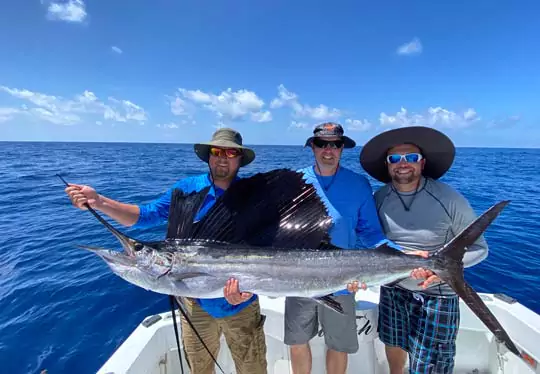 Cancun sportfishing- vertical jigging cancun